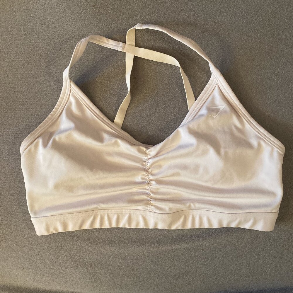 gymshark cream colored scrunch sports bra